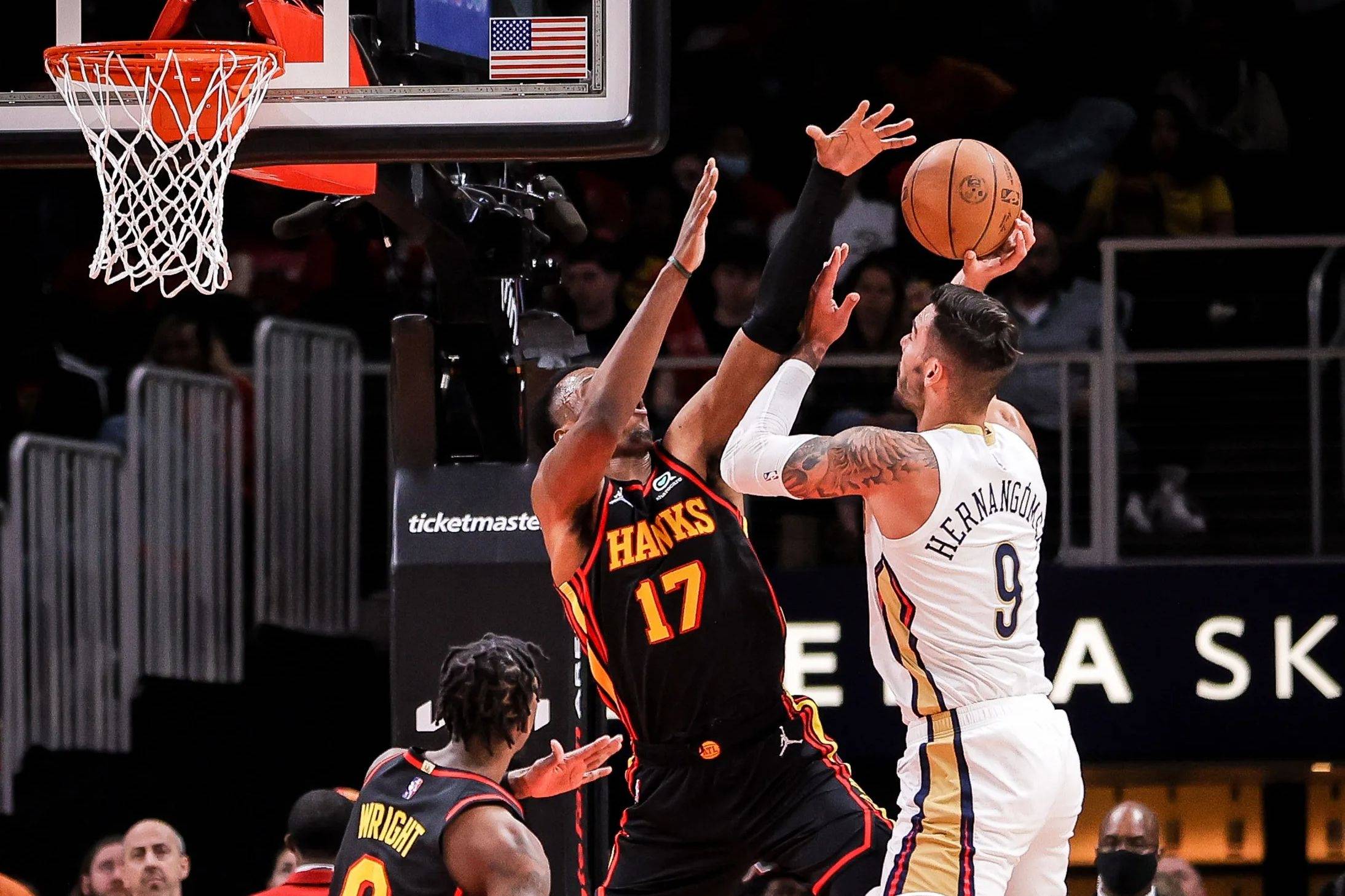 关于莎拉波娃关键节点挺进下一轮，篮网带队取胜！的信息