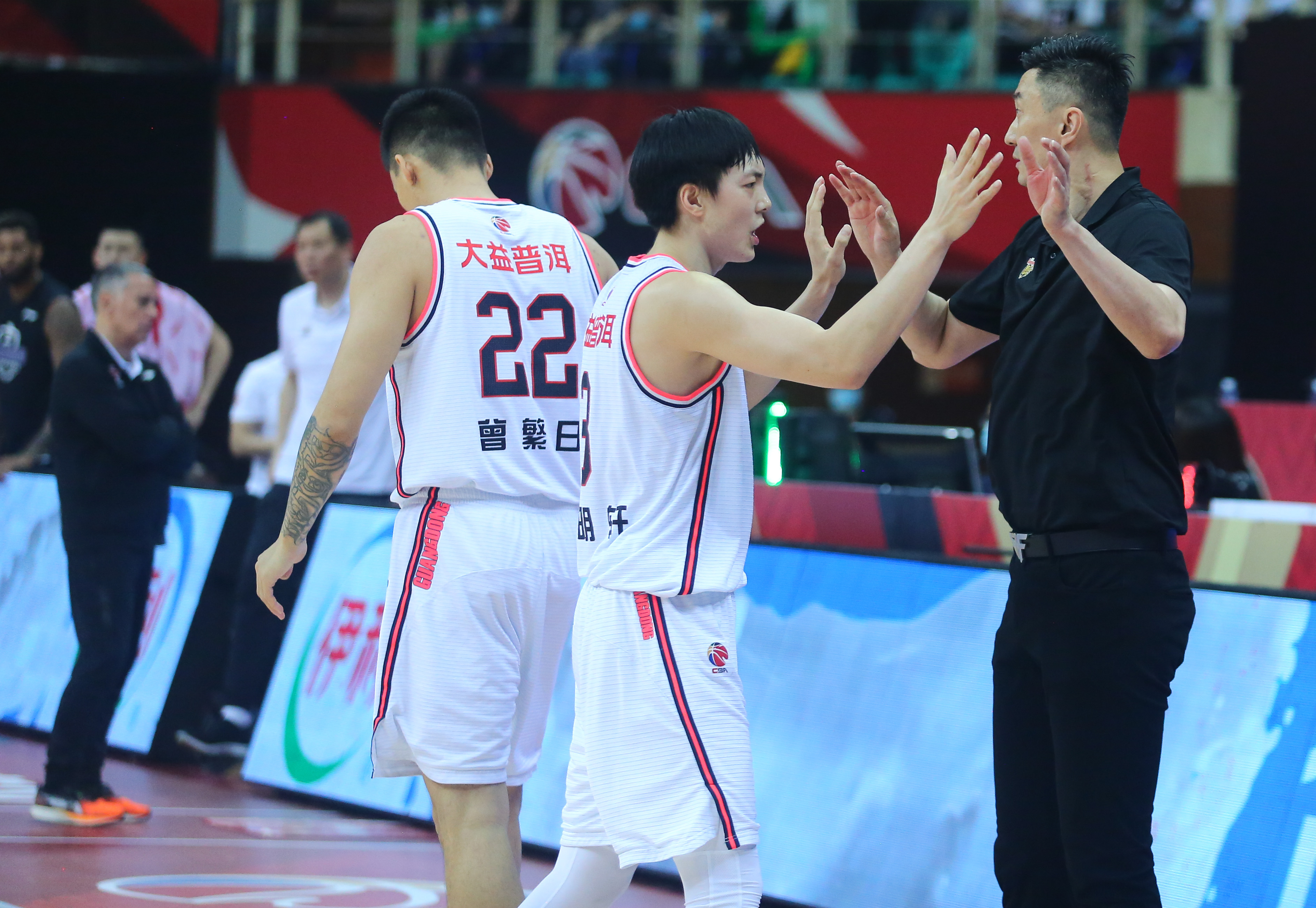 清晨多伦多猛龙调整名单以备全明星赛广厦男篮完成体检备战国王杯，连对手都承认：密尔沃基雄鹿今晨内部沟通的简单介绍爱游戏体育